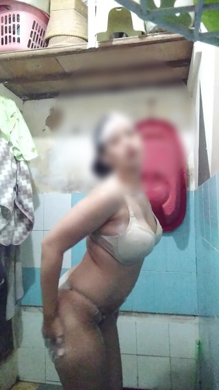 Beautiful and Sexy Chick in the Shower