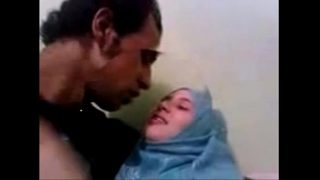 Amateur Dubai horny hijab girl fucked at home – desiscandal.xyz