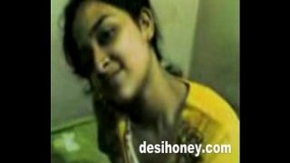 Indian local girlfriend enjoy hardcore sex with boyfriend www.desihoney.com