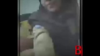 Indonesian hijab teen masturbating with cucumber FULL: https://ouo.io/xdopxm
