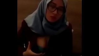 Skandal Cewek Jilbab Biru Cantik Toket Gede Check In di Hotel Terbaru 2019