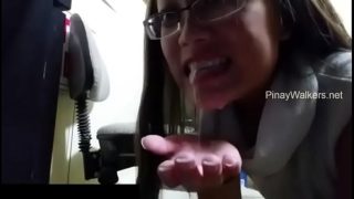 Tago sa Ilalim ng desk ni boss.MP4