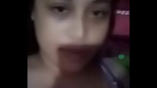 Indonesian girl getting fucked by her partner on bigo live